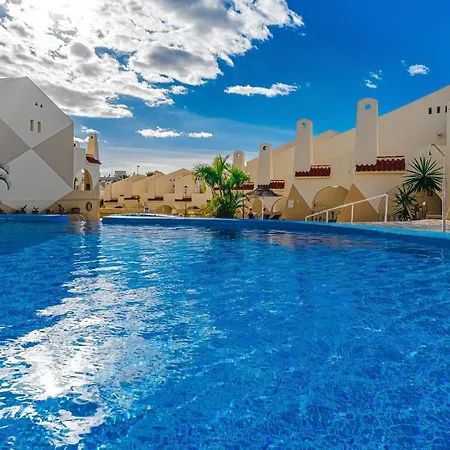 4bedrm Riverstylepool Tenerife In 200m Apartment