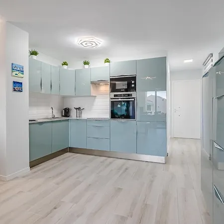 4bedrm Riverstylepool Tenerife In 200m Адехе