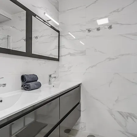 4bedrm Riverstylepool Tenerife In 200m