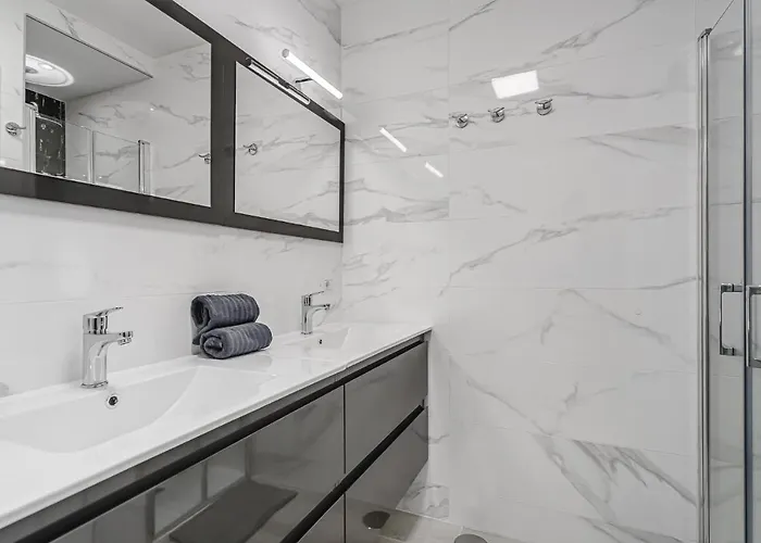 4bedrm Riverstylepool Tenerife In 200m